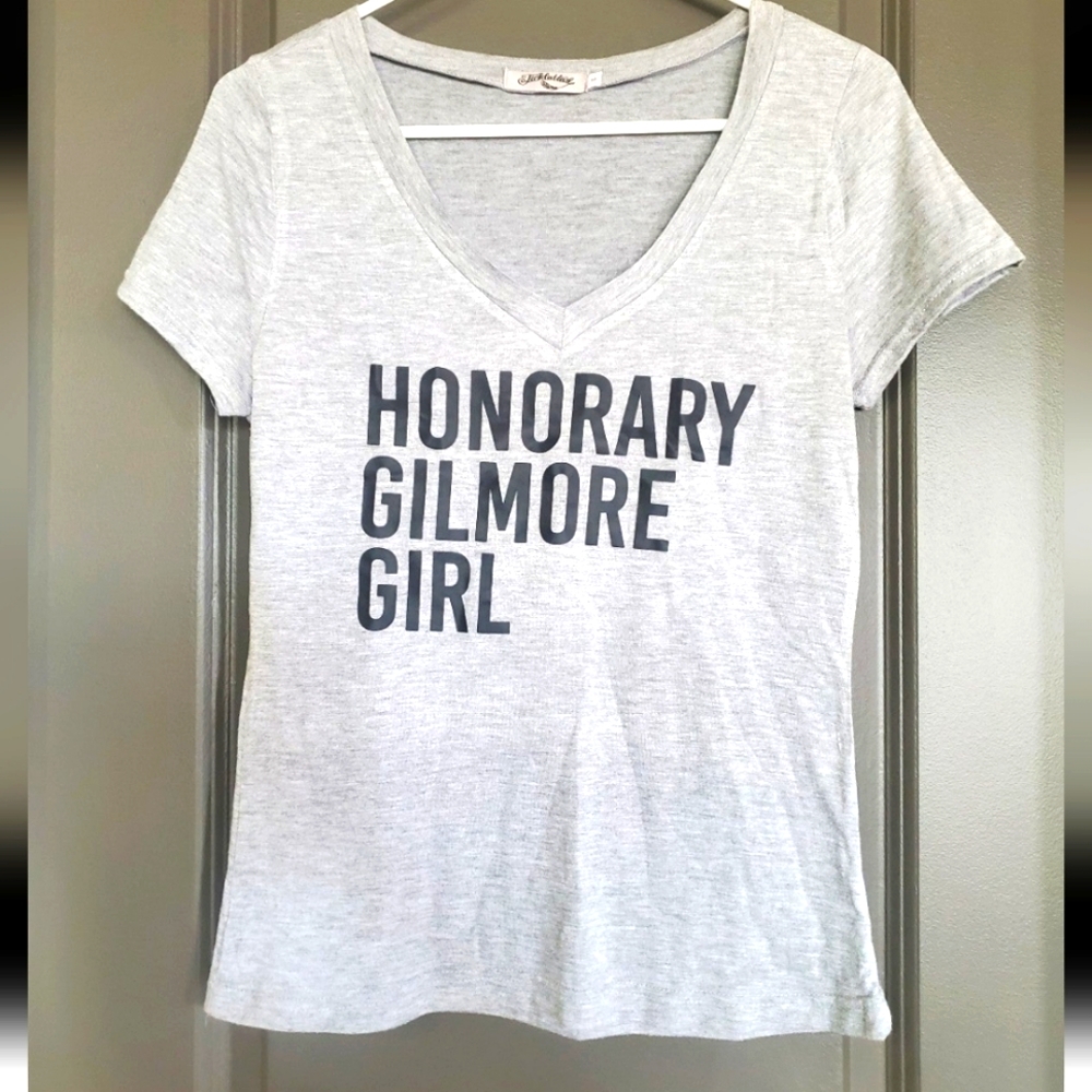 Honorary Gilmore girls tshirt small